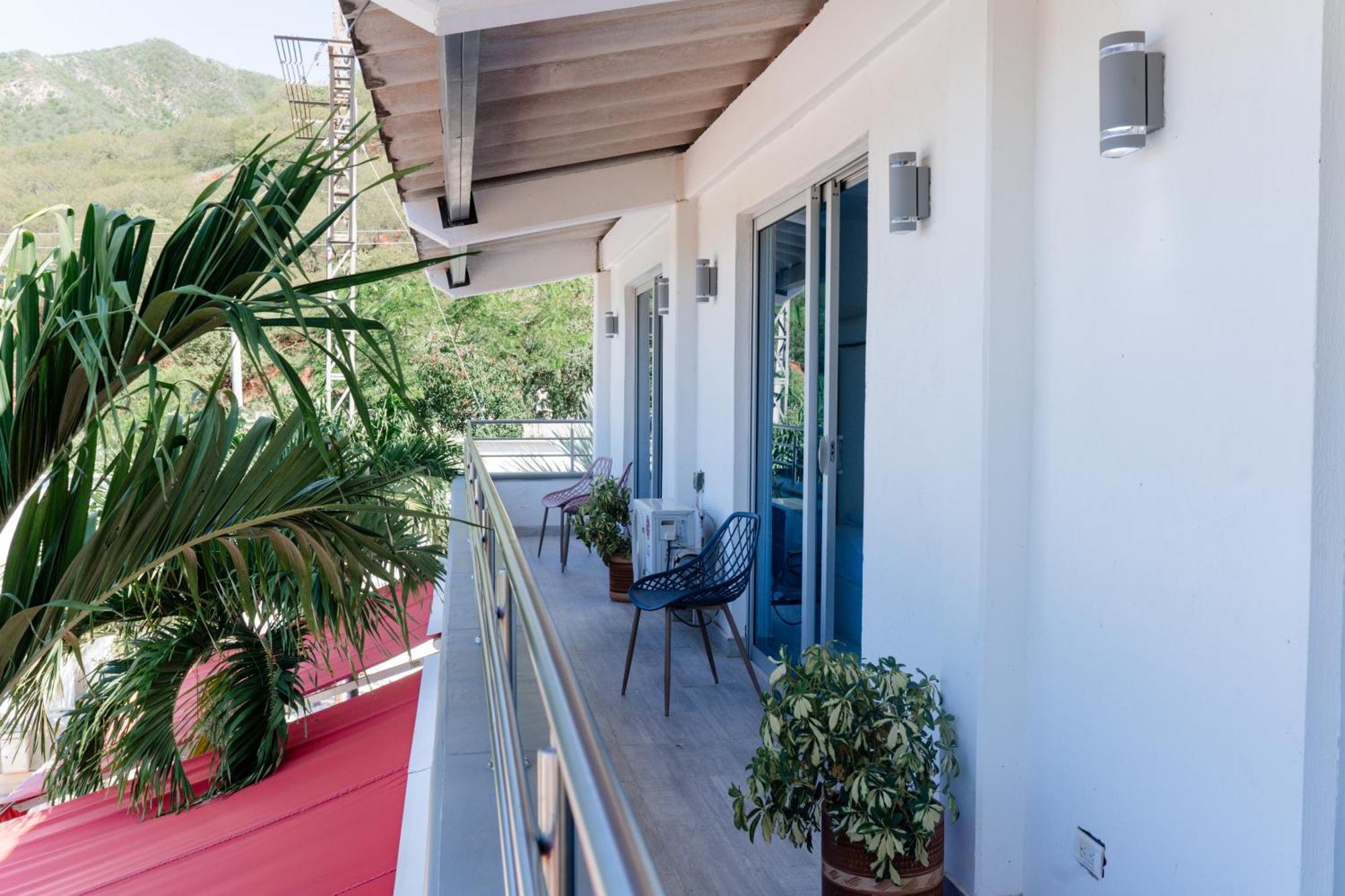 Hotel Kaamu Таганга Екстер'єр фото