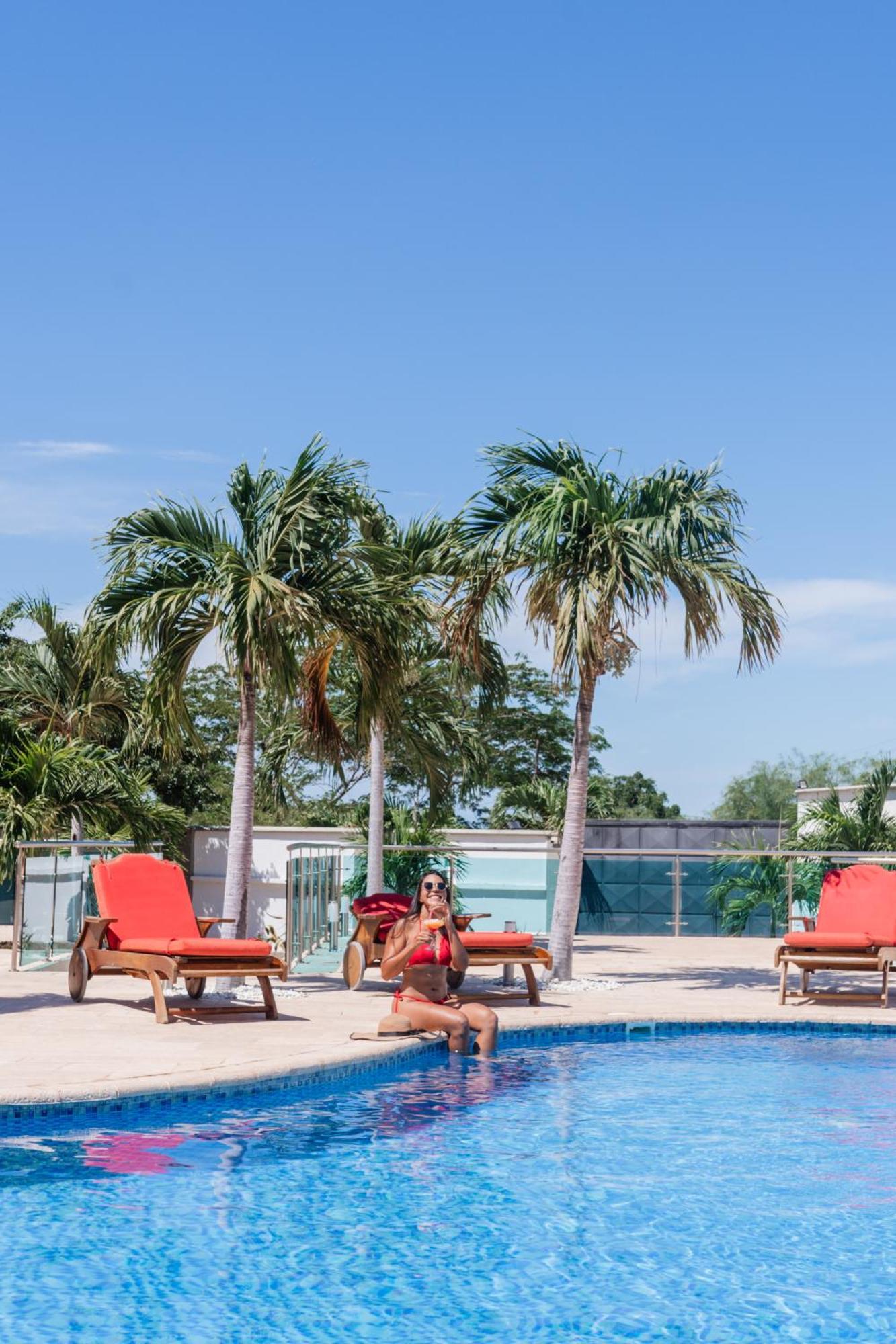 Hotel Kaamu Таганга Екстер'єр фото